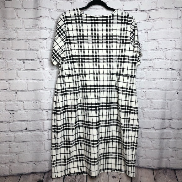 Motherhood maternity black & cream plaid dress 2X - Picture 3 of 9